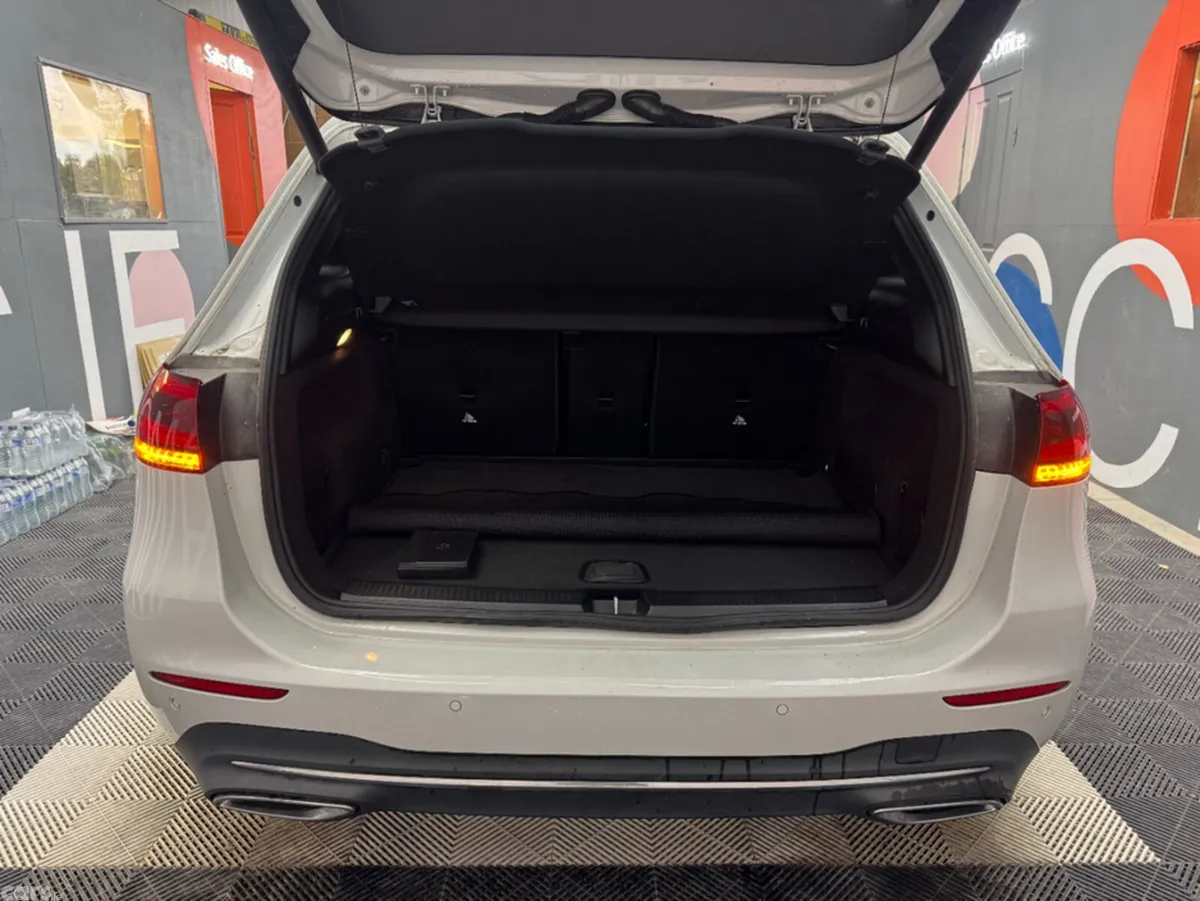 Mercedes-Benz B-Class Hatchback, Diesel, 2020, White