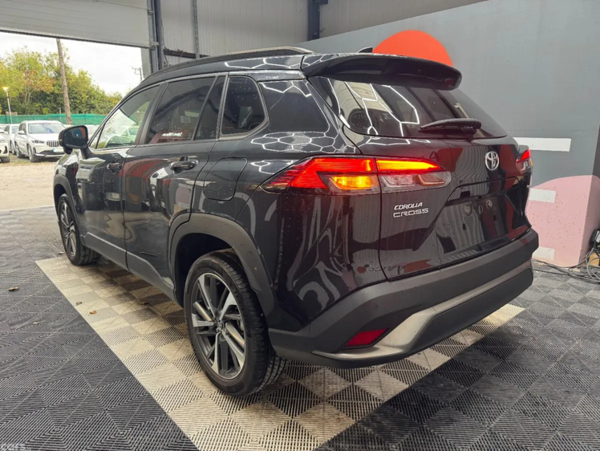 Toyota Corolla Cross SUV, Petrol Hybrid, 2024, Black
