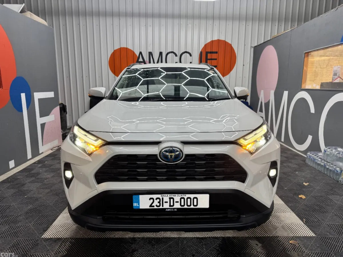 Toyota RAV4 SUV, Petrol Hybrid, 2023, White