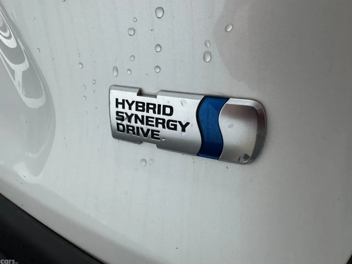 Toyota RAV4 SUV, Petrol Hybrid, 2023, White