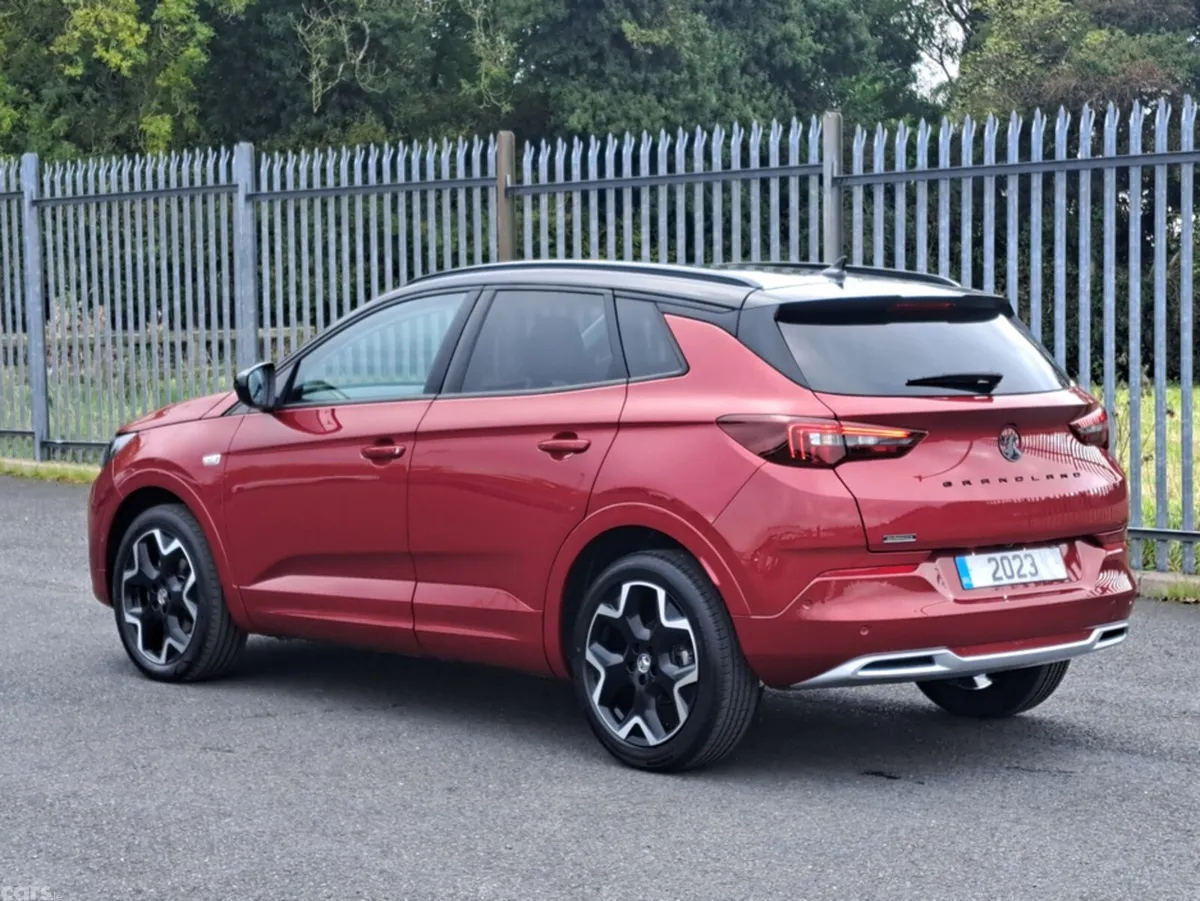 Opel Grandland Hatchback, Diesel, 2023, Red