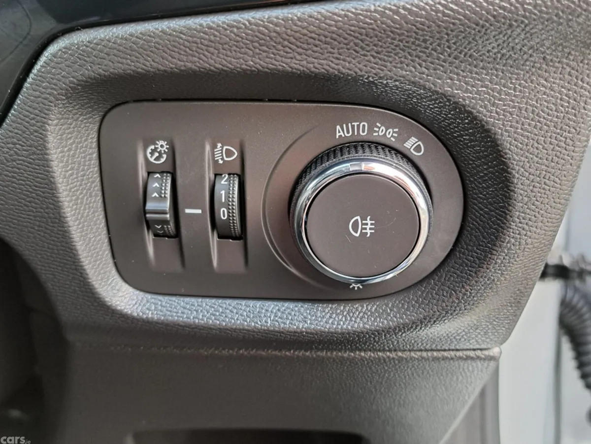 Opel Corsa Hatchback, Petrol, 2025, Grey