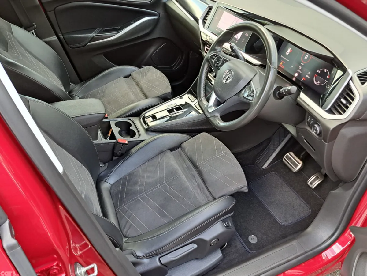 Opel Grandland Hatchback, Diesel, 2023, Red