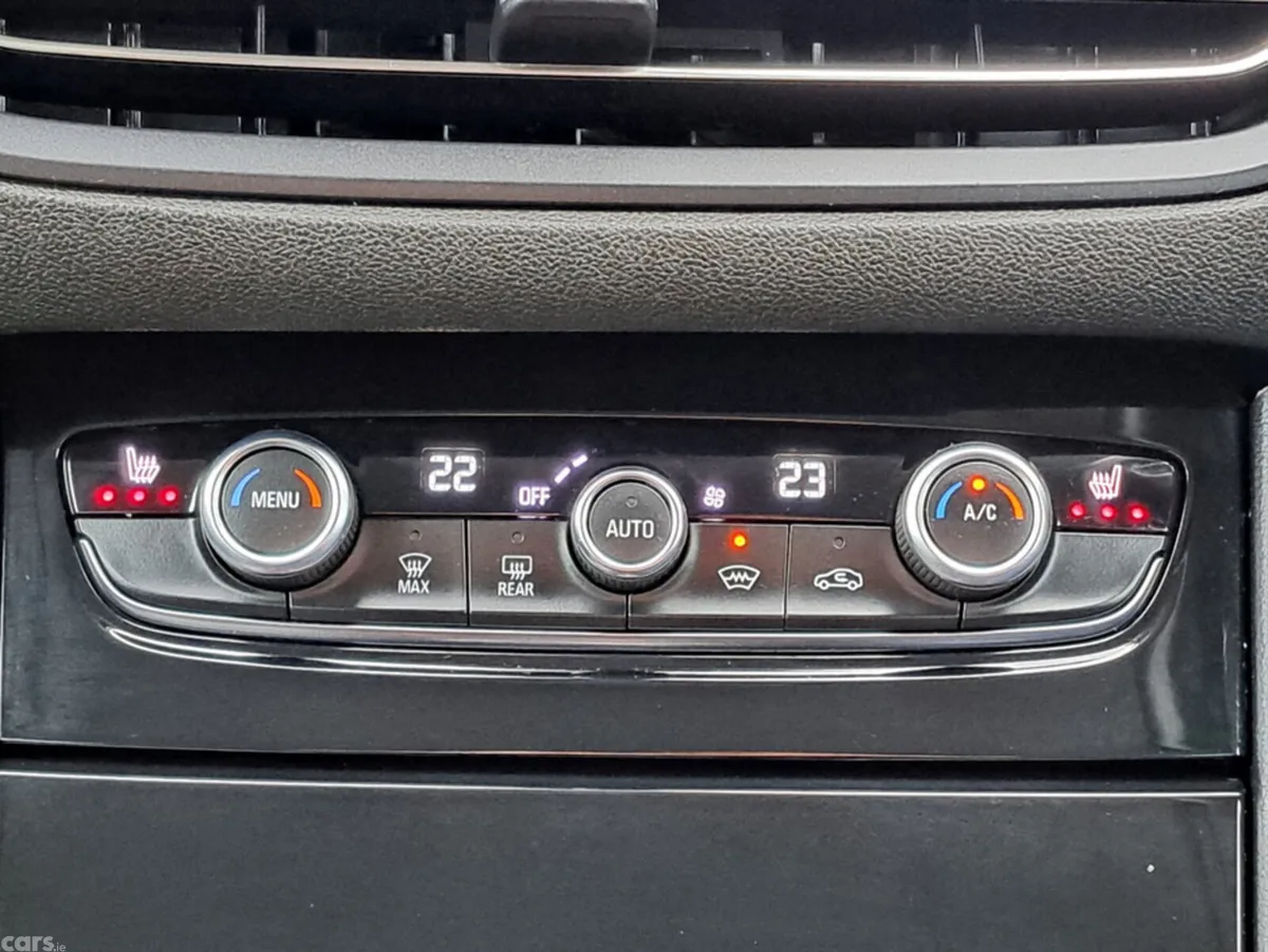 Opel Grandland Hatchback, Diesel, 2023, Red