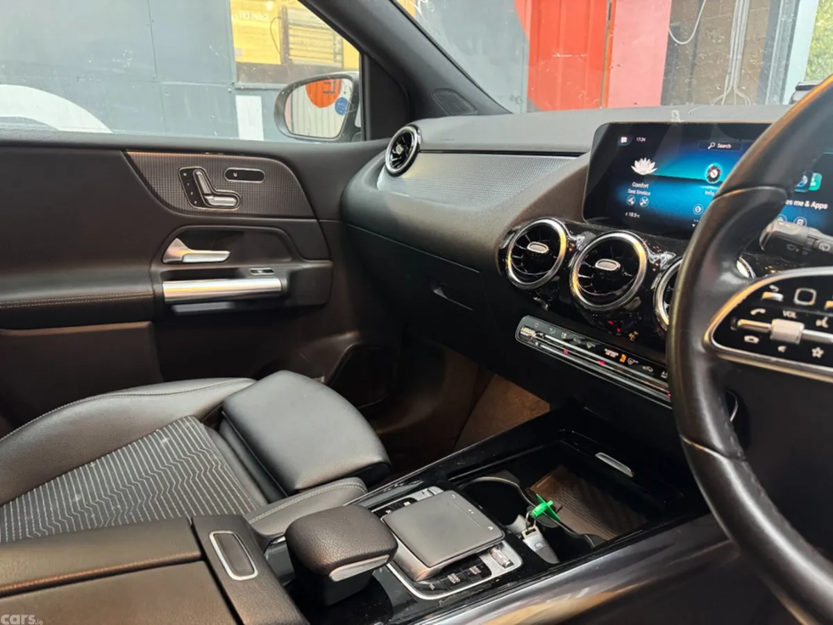 Mercedes-Benz B-Class Hatchback, Diesel, 2020, White