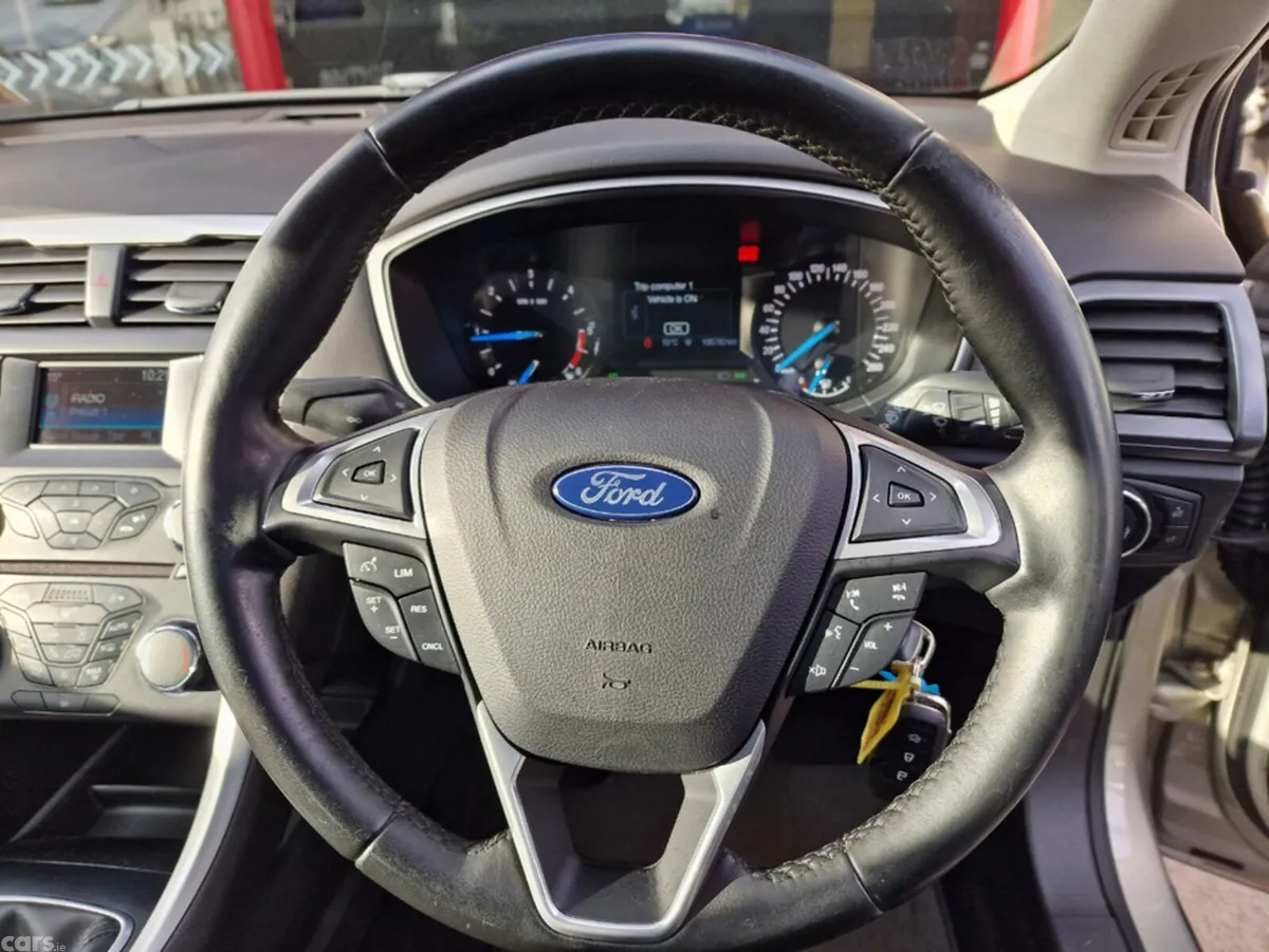 Ford Mondeo Hatchback, Diesel, 2015, Silver