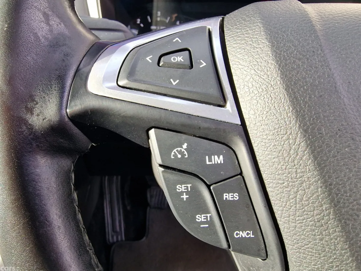 Ford Mondeo Hatchback, Diesel, 2015, Silver