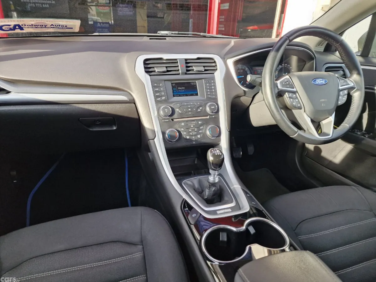 Ford Mondeo Hatchback, Diesel, 2015, Silver