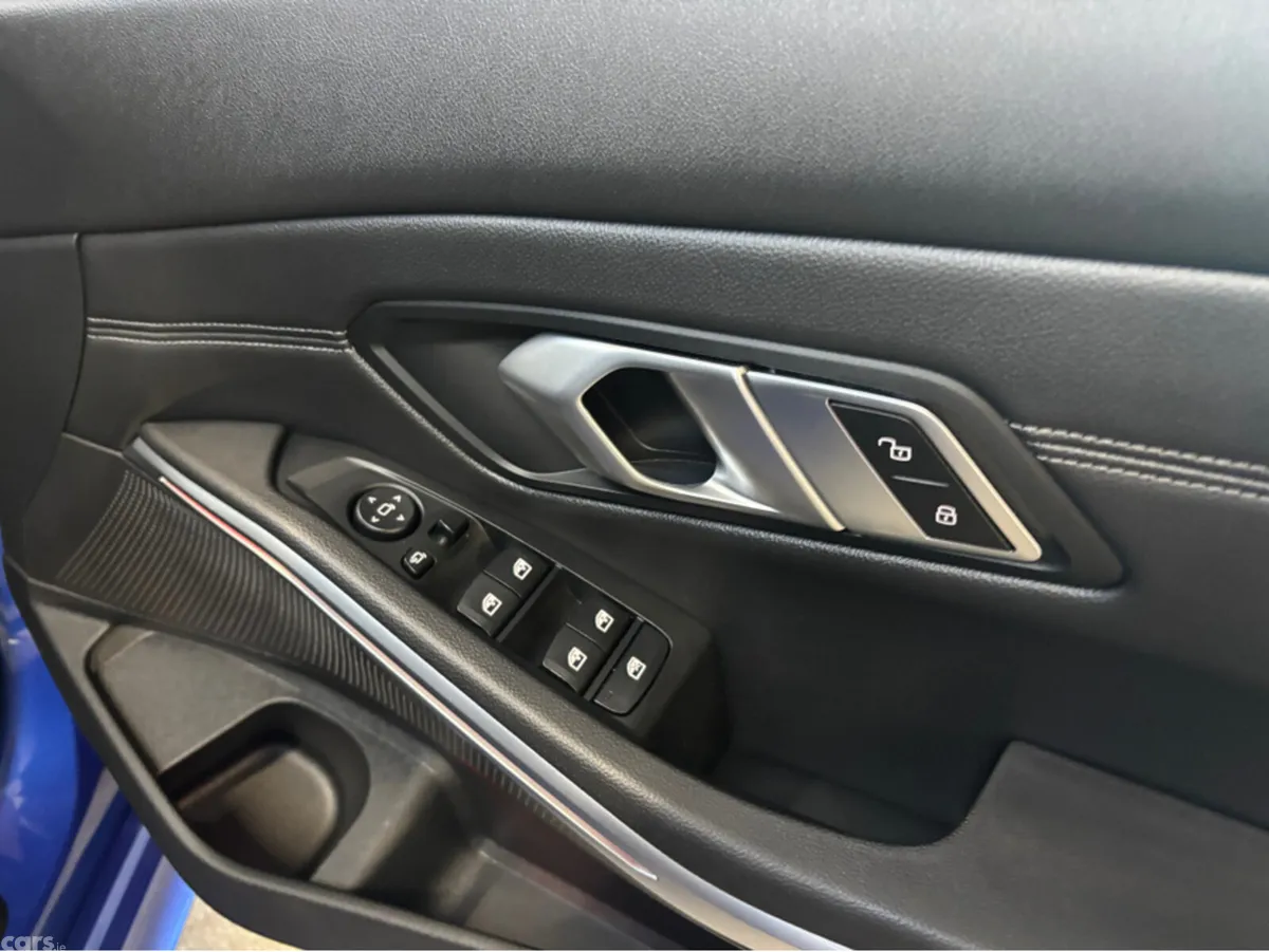 BMW 3-Series Saloon, Diesel, 2021, Blue