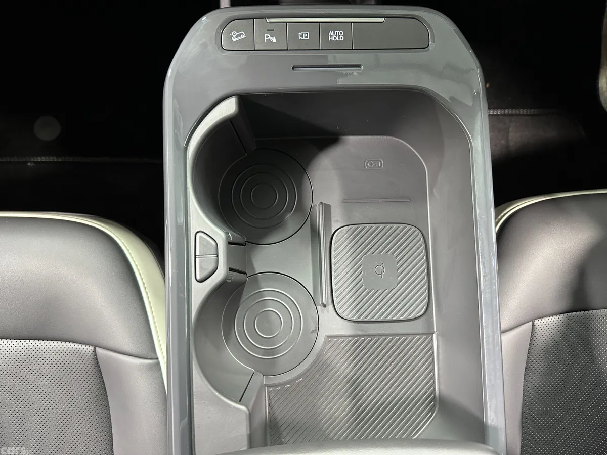 Kia EV5 SUV, Electric, 2027, Blue
