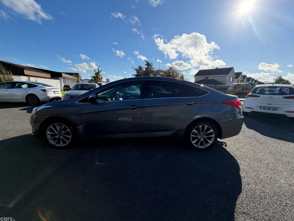 Hyundai i40 Saloon, Diesel, 2014, Silver