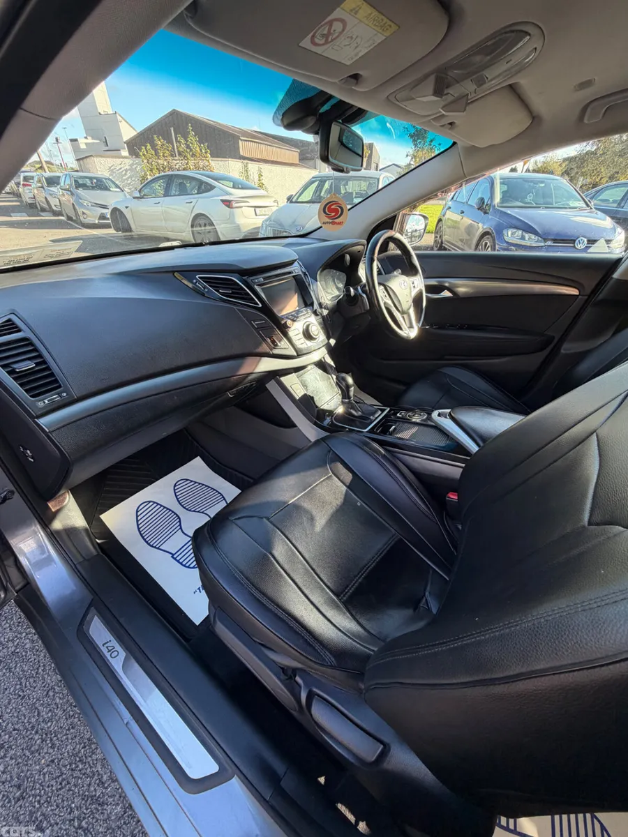 Hyundai i40 Saloon, Diesel, 2014, Silver