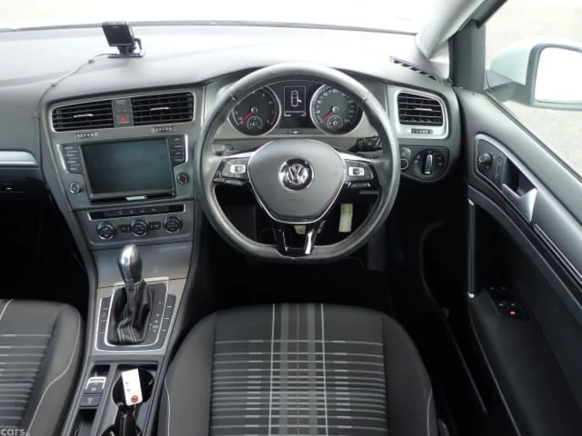Volkswagen Golf Hatchback, Petrol, 2016, White