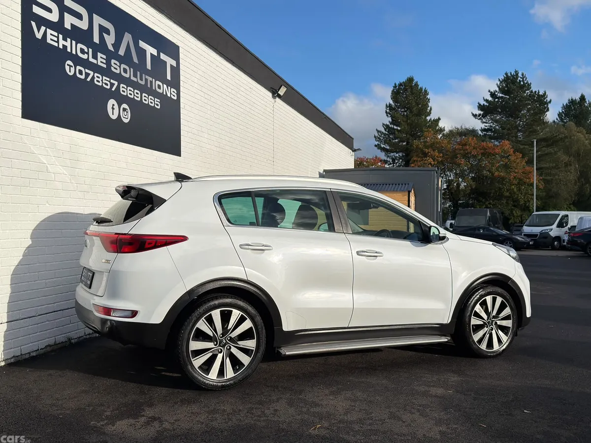 Kia Sportage SUV, Diesel, 2017, White