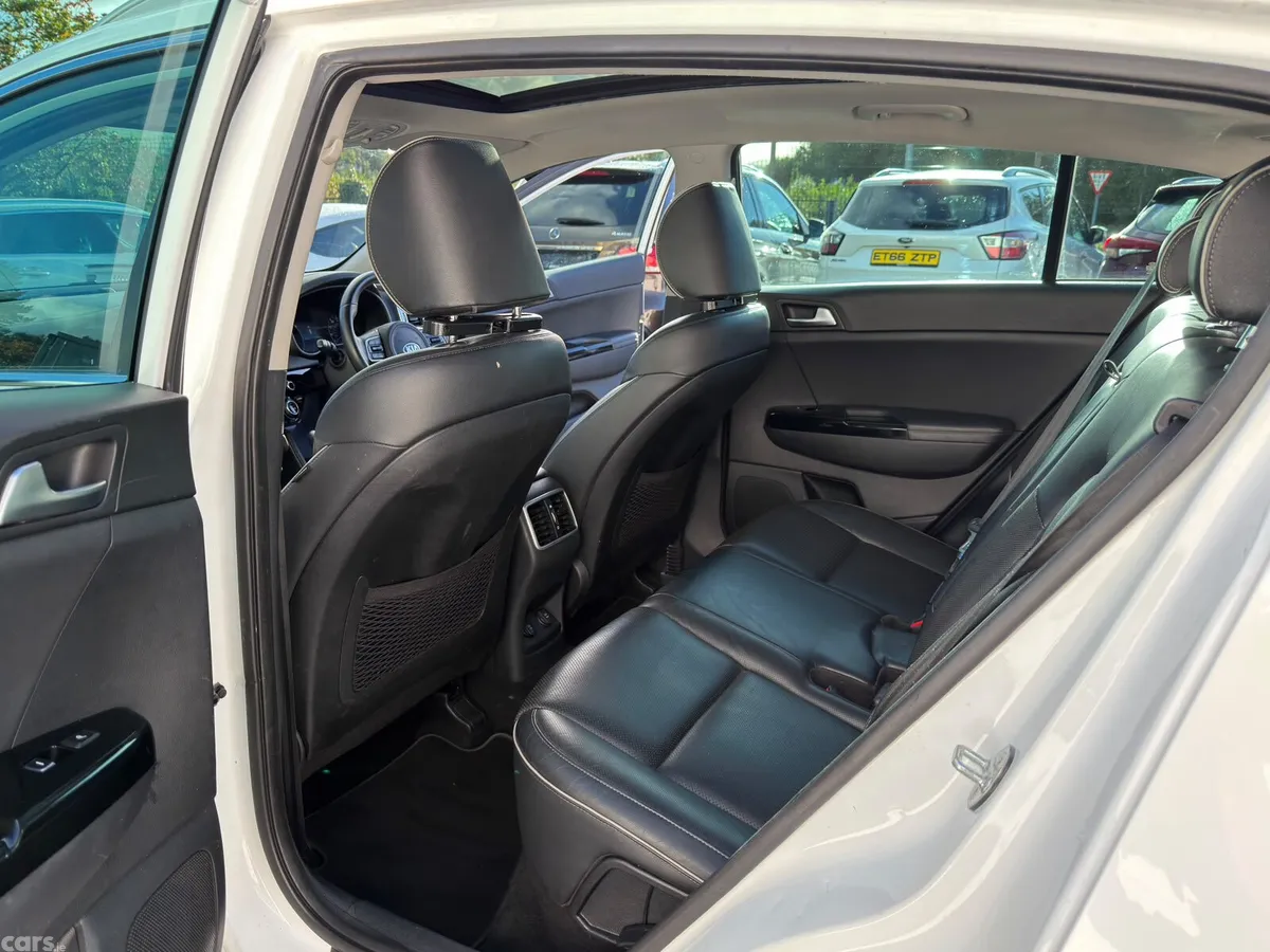 Kia Sportage SUV, Diesel, 2017, White