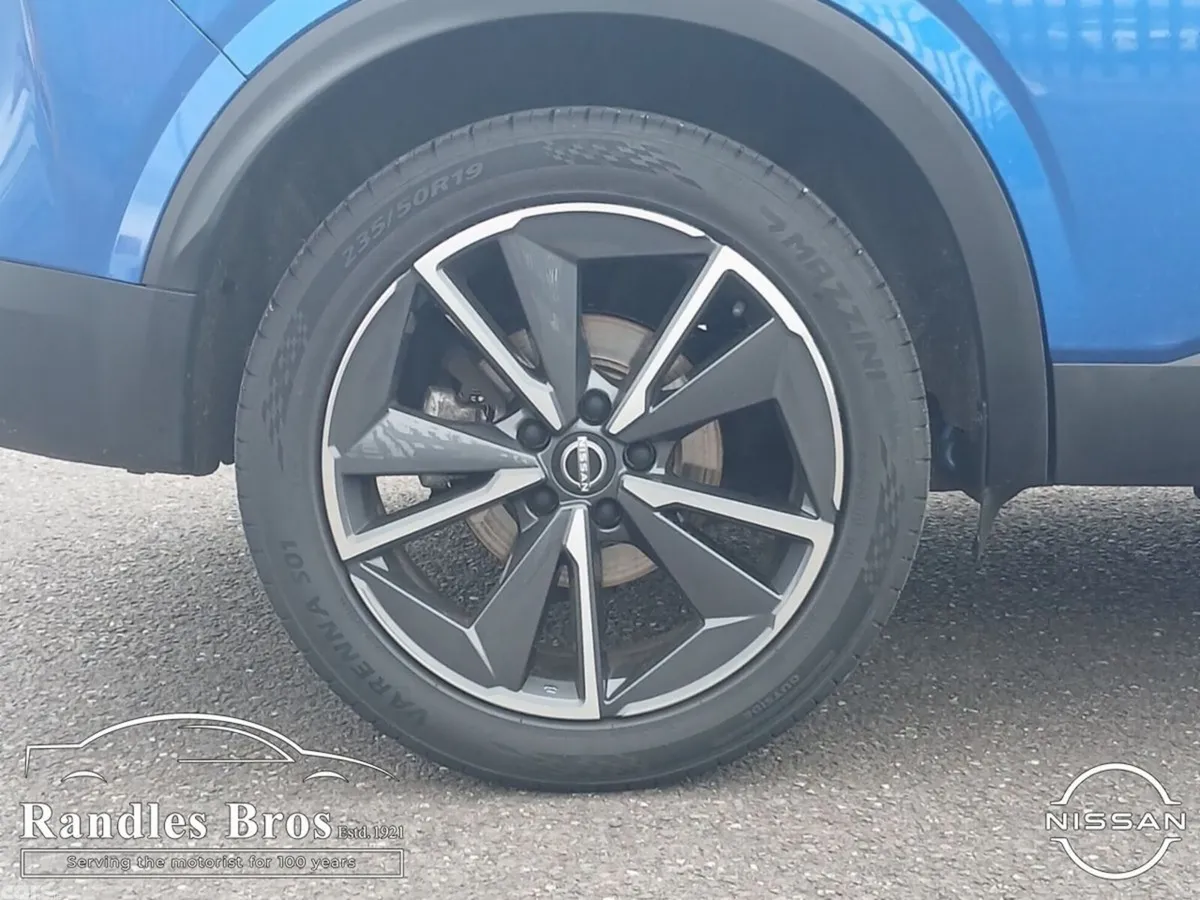 Nissan Qashqai MPV, Petrol, 2024, Blue