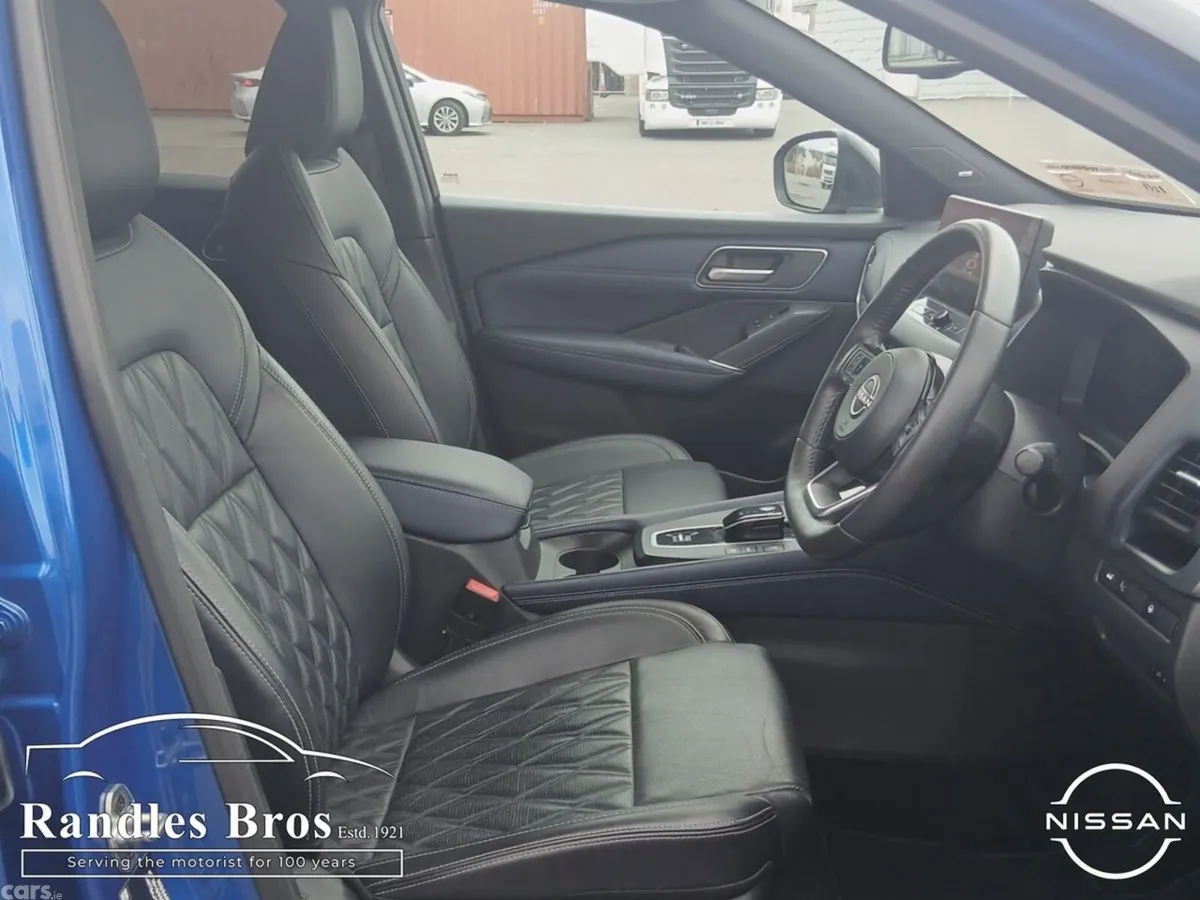 Nissan Qashqai MPV, Petrol, 2024, Blue