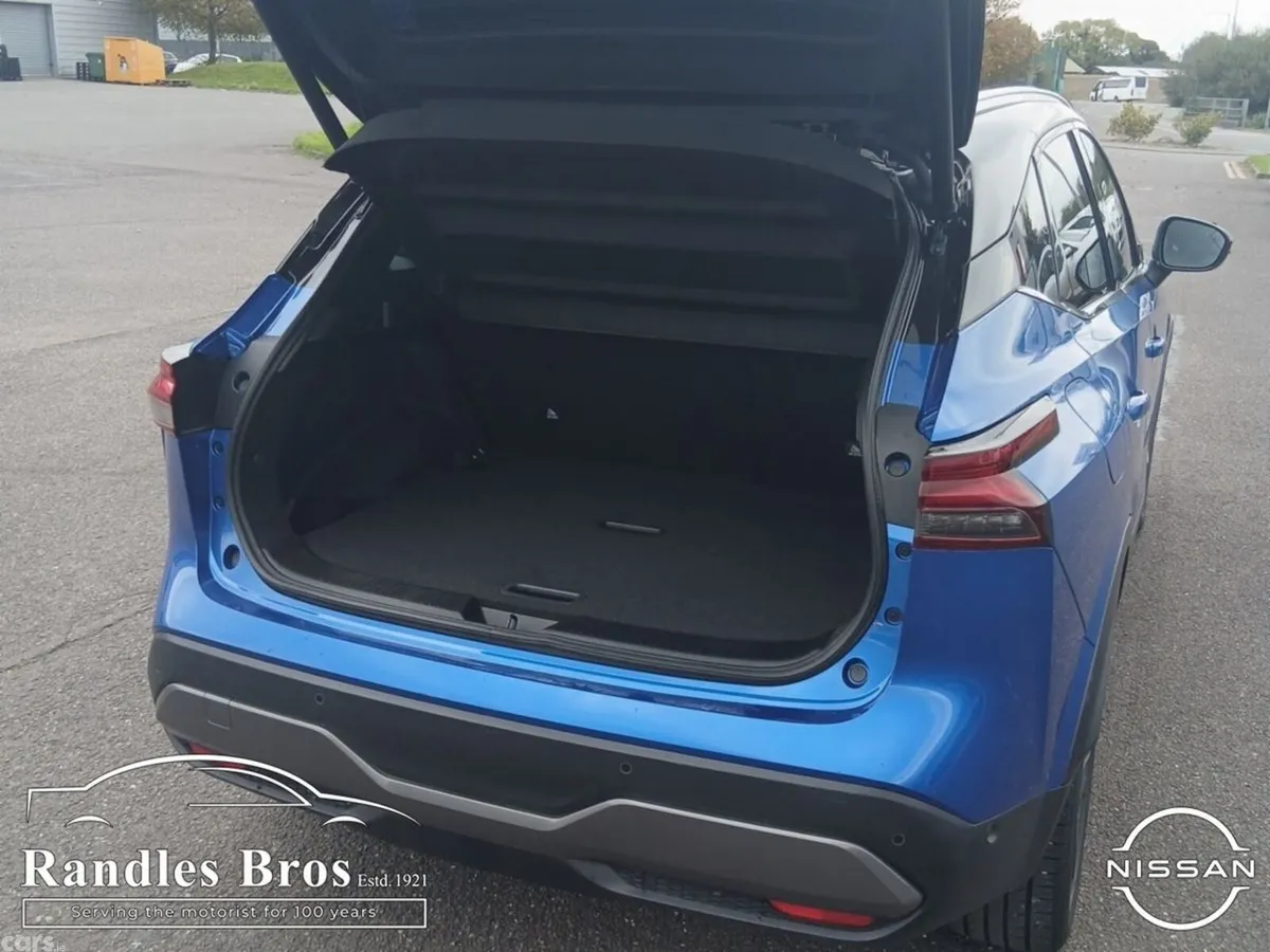 Nissan Qashqai MPV, Petrol, 2024, Blue