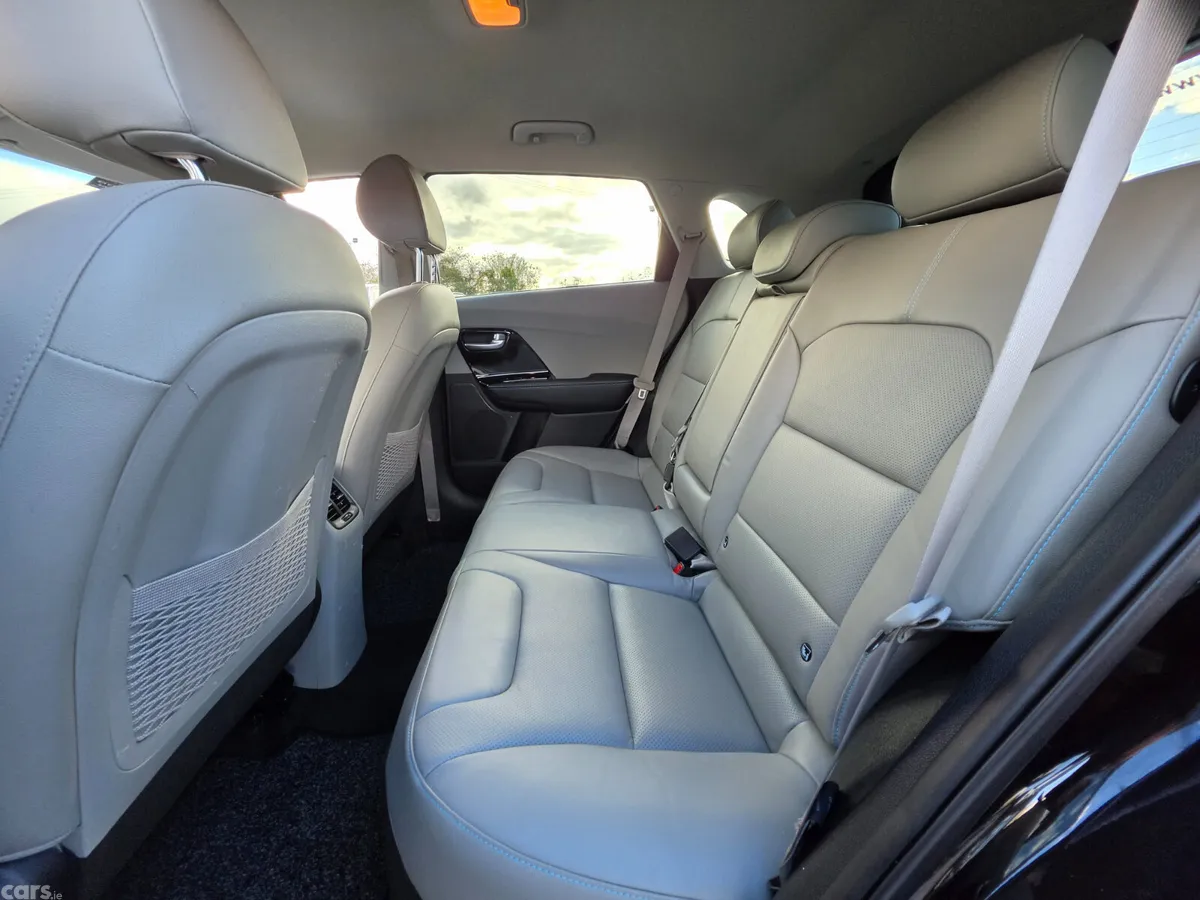 Kia Niro SUV, Petrol Plug-in Hybrid, 2020, Black