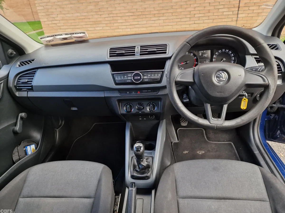 Skoda Fabia Hatchback, Petrol, 2015, Blue
