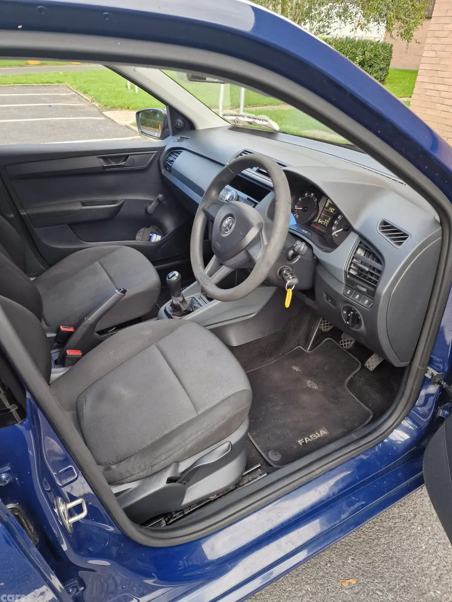 Skoda Fabia Hatchback, Petrol, 2015, Blue