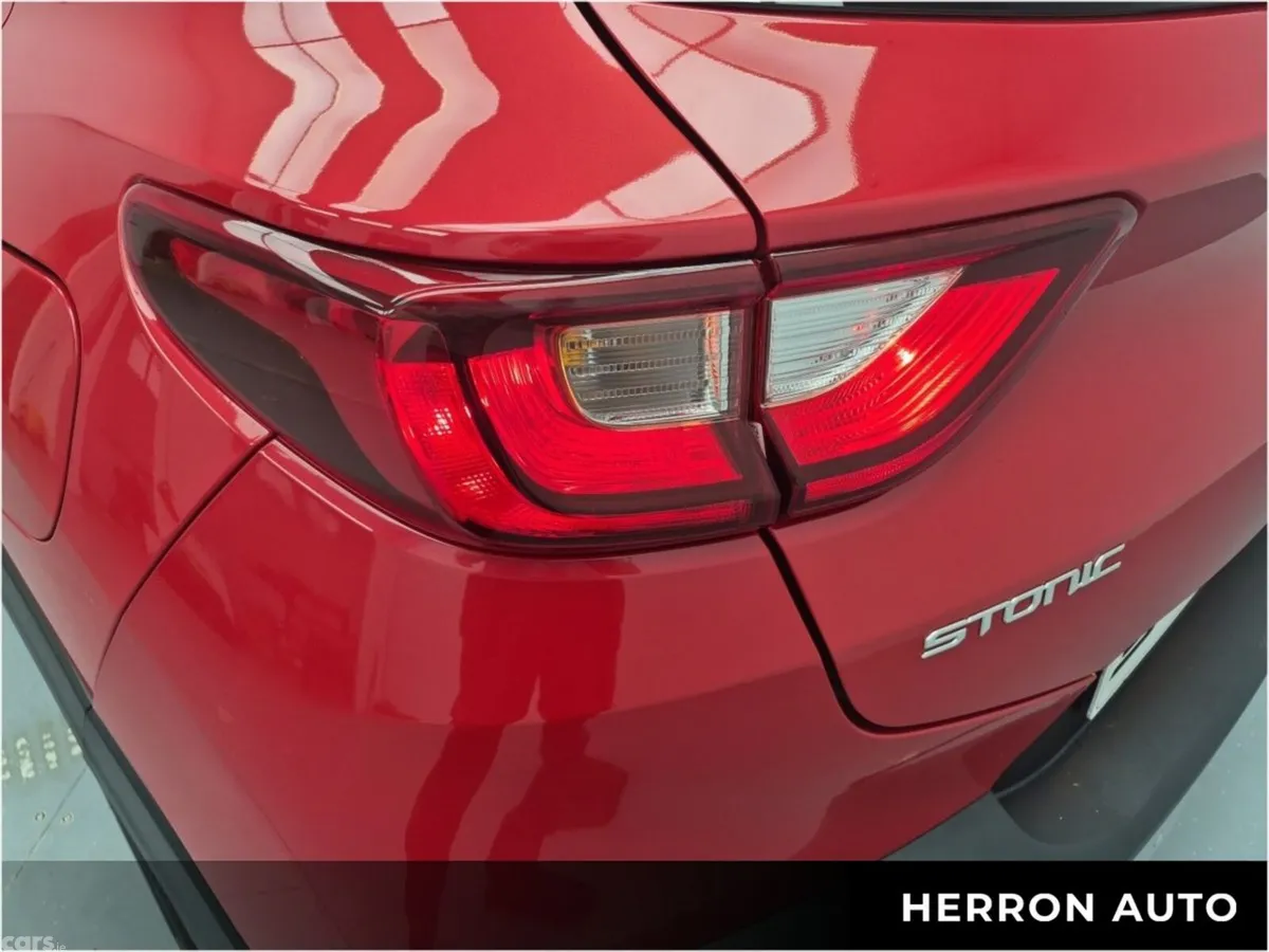 Kia Stonic SUV, Petrol, 2024, Red