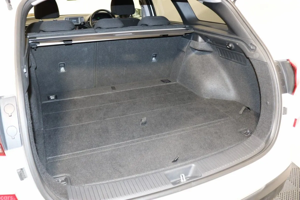 Hyundai i30 Estate, Petrol, 2019, White