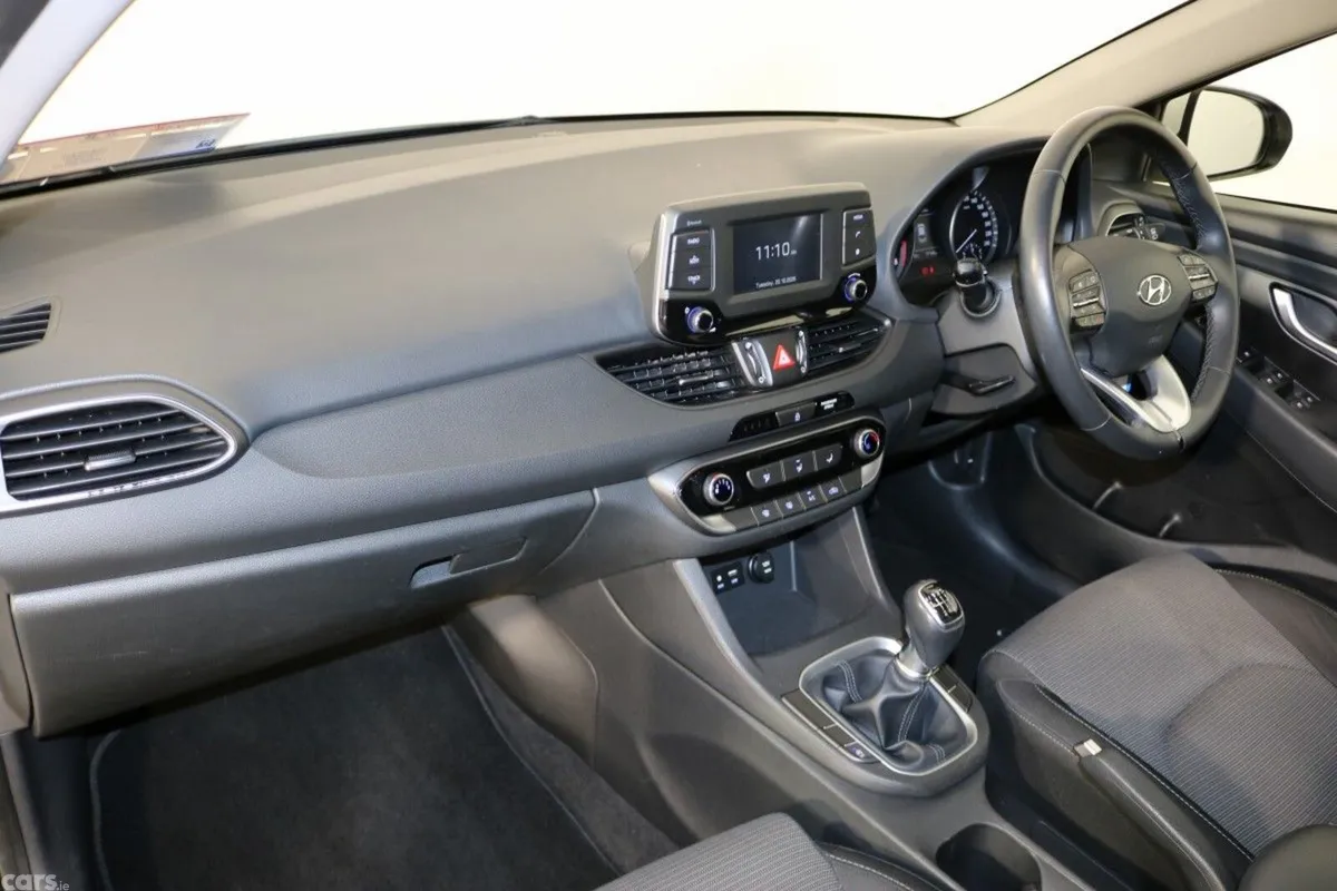 Hyundai i30 Estate, Petrol, 2019, White