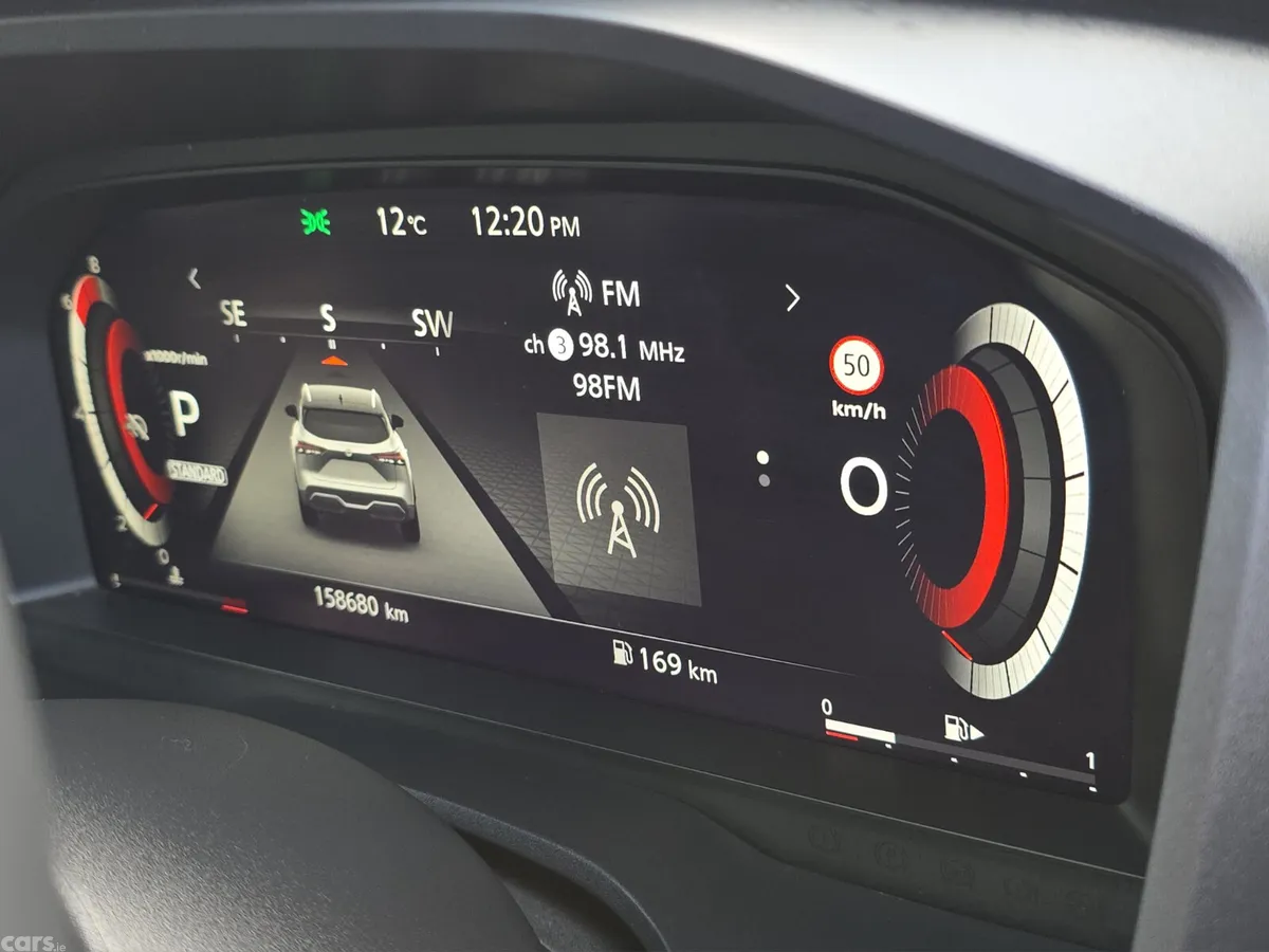 Nissan Qashqai MPV, Petrol, 2022, White