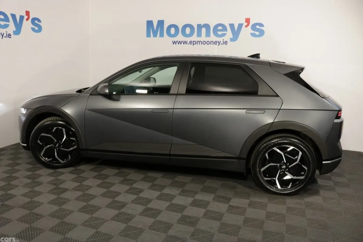 Hyundai IONIQ 5 MPV, Electric, 2024, Grey