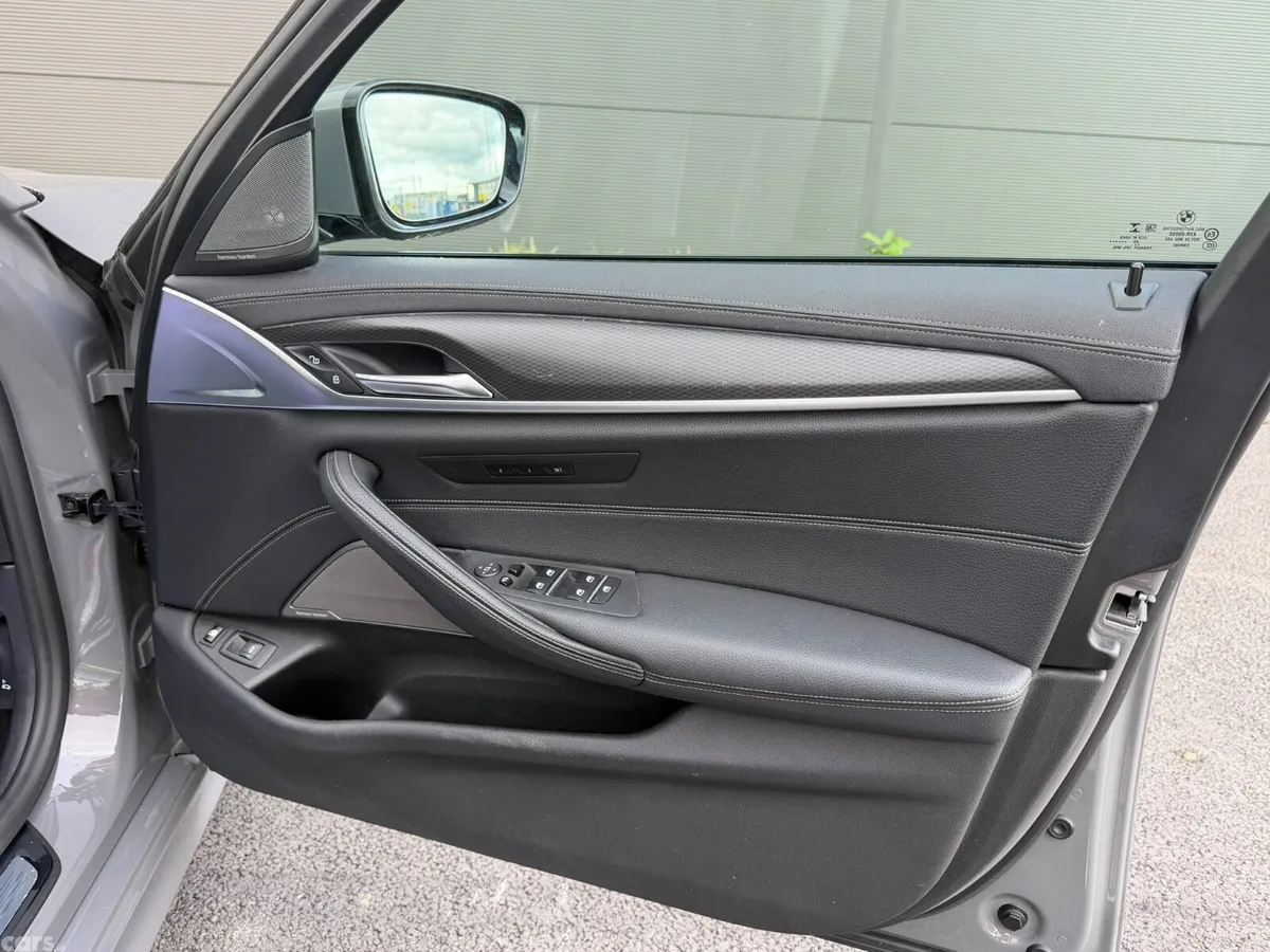 BMW 5-Series Saloon, Petrol Plug-in Hybrid, 2020, Grey