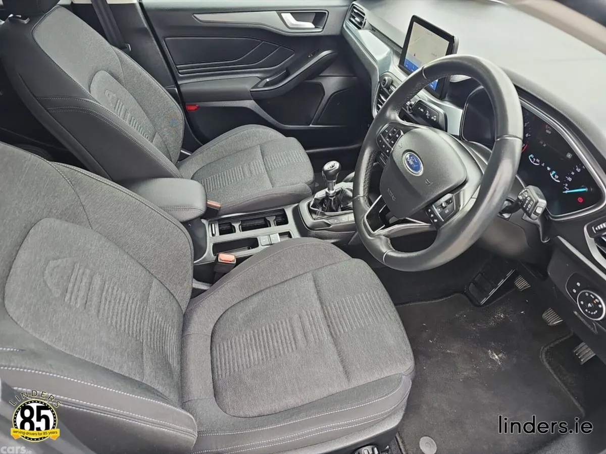 Ford Focus Estate, Petrol, 2020, Grey