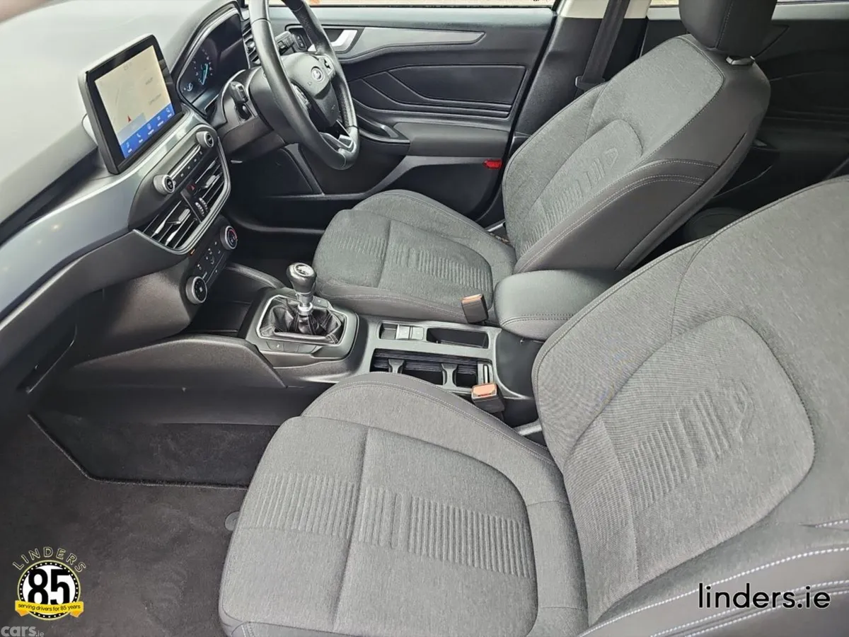 Ford Focus Estate, Petrol, 2020, Grey
