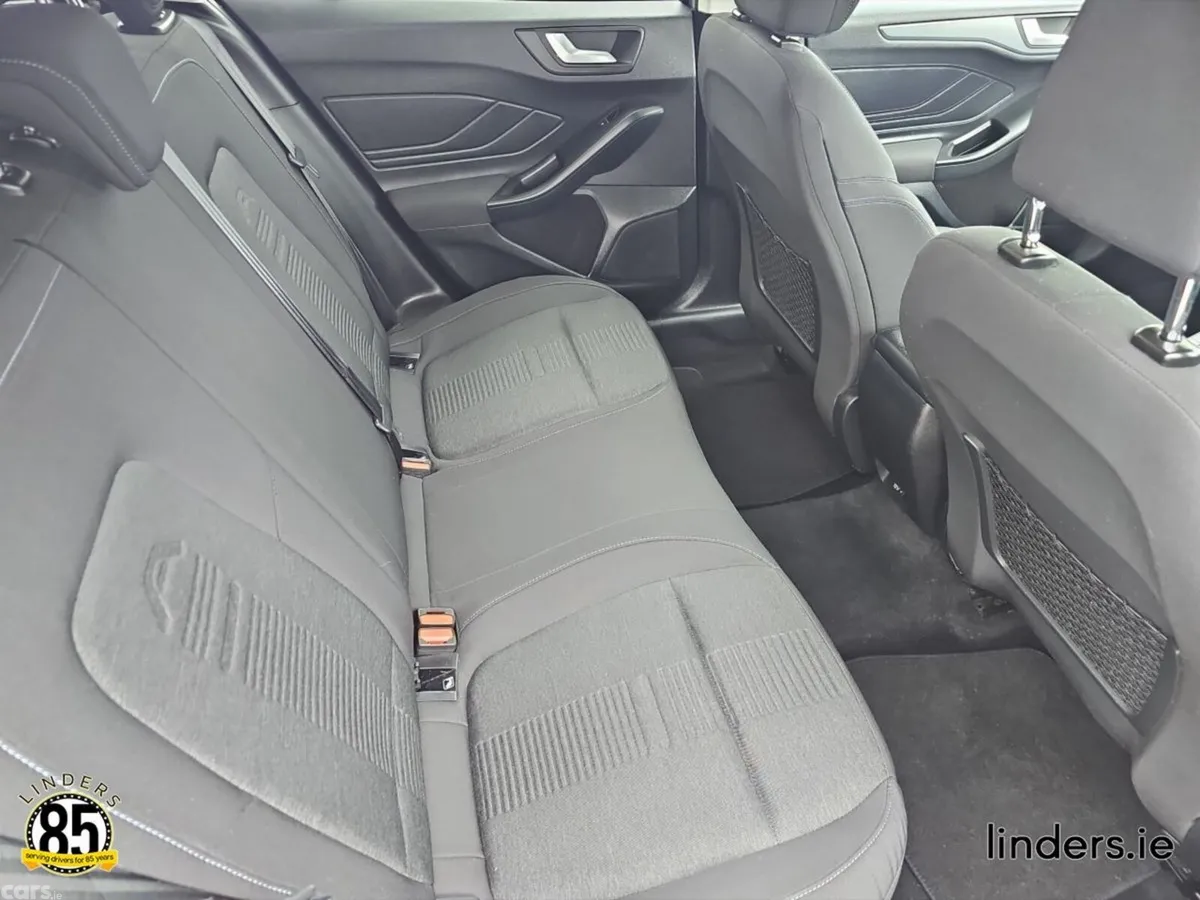 Ford Focus Estate, Petrol, 2020, Grey