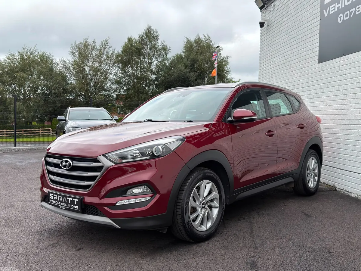 Hyundai Tucson SUV, Diesel, 2016, Red