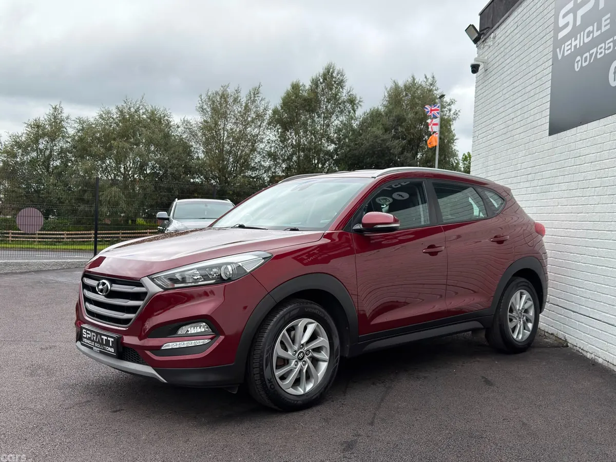 Hyundai Tucson SUV, Diesel, 2016, Red