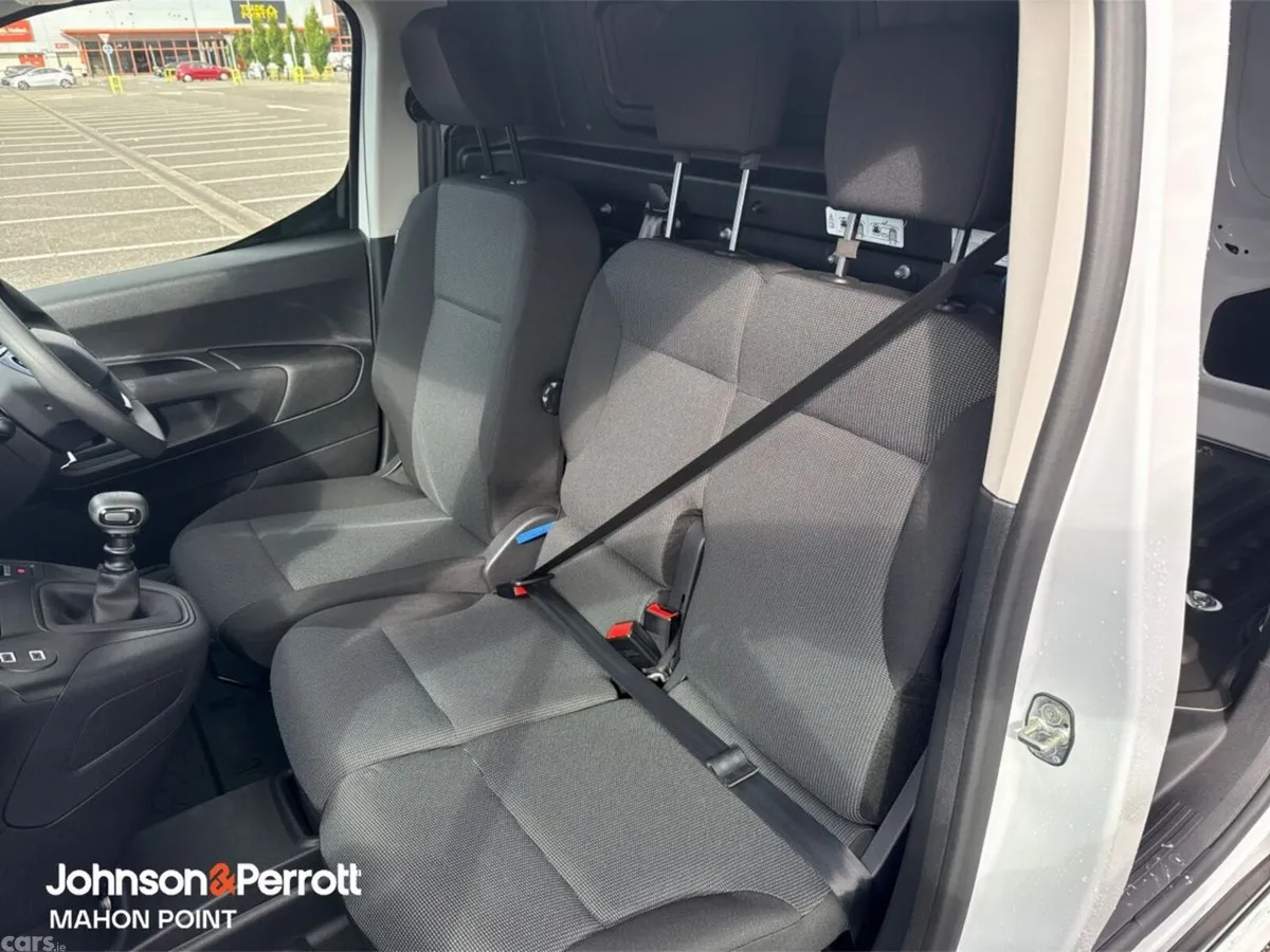 Peugeot Partner MPV, Diesel, 2026, White