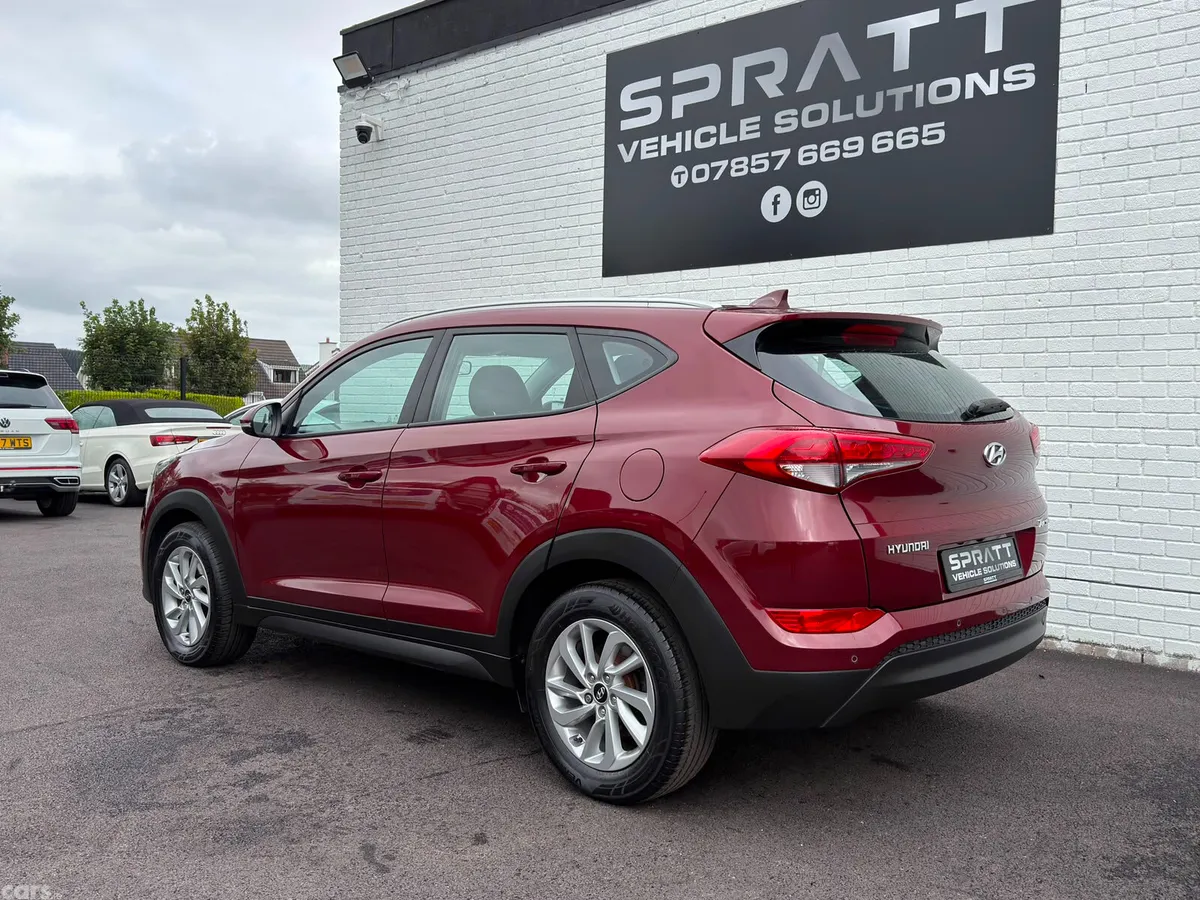 Hyundai Tucson SUV, Diesel, 2016, Red