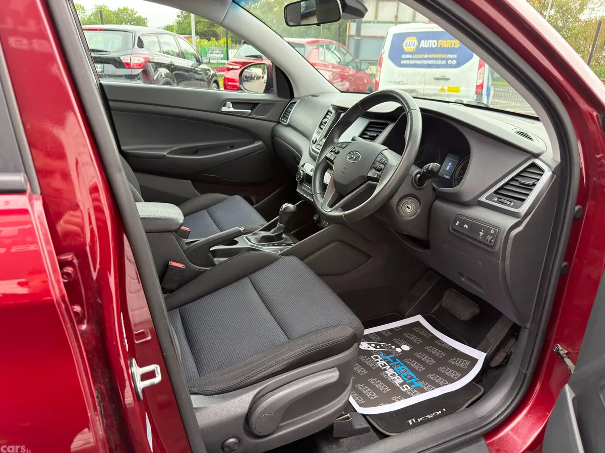 Hyundai Tucson SUV, Diesel, 2016, Red