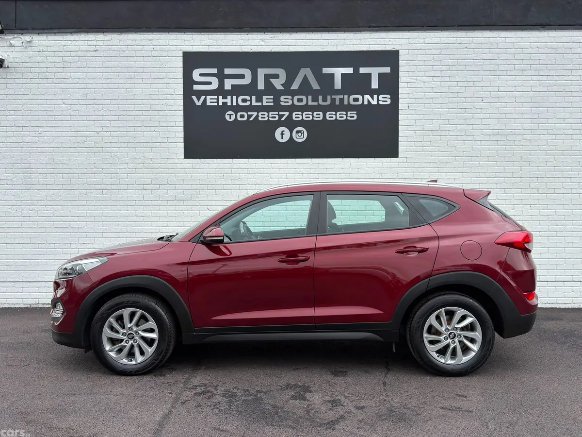 Hyundai Tucson SUV, Diesel, 2016, Red