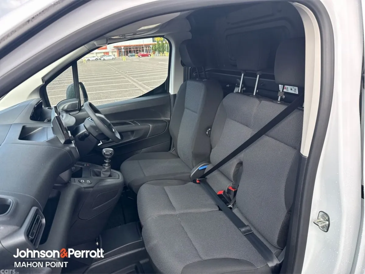 Peugeot Partner MPV, Diesel, 2026, White