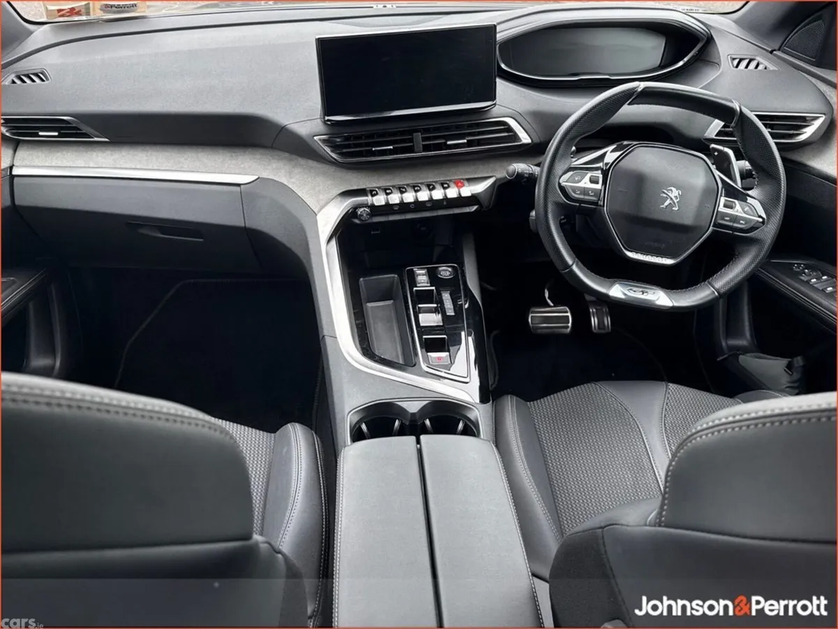 Peugeot 5008 MPV, Petrol Hybrid, 2024, Grey