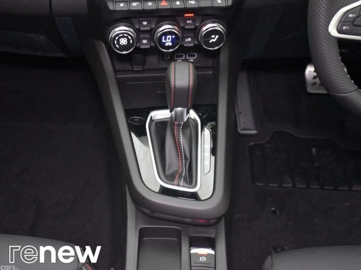 Renault Arkana Hatchback, Petrol, 2022, Orange