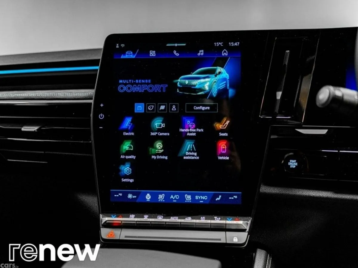 Renault Austral SUV, Petrol Hybrid, 2025, Blue