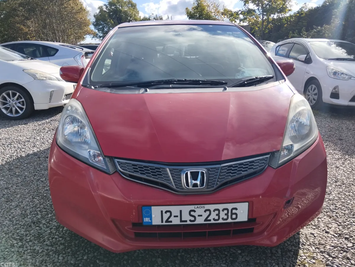 Honda Fit Hatchback, Petrol, 2012, Red
