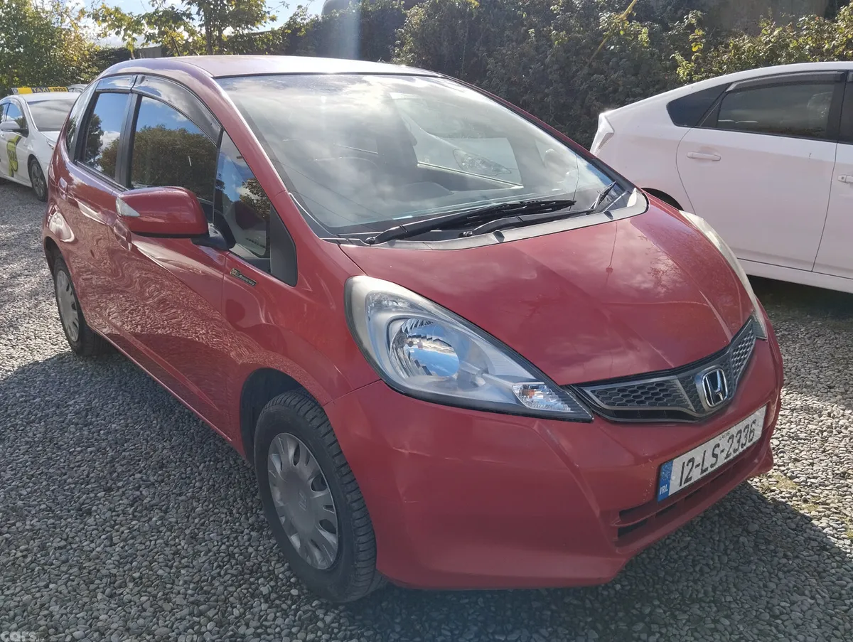 Honda Fit Hatchback, Petrol, 2012, Red