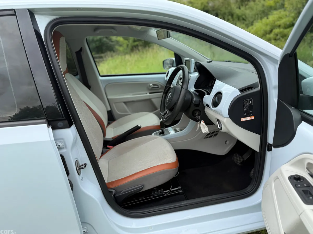 Volkswagen up! Hatchback, Petrol, 2013, Blue