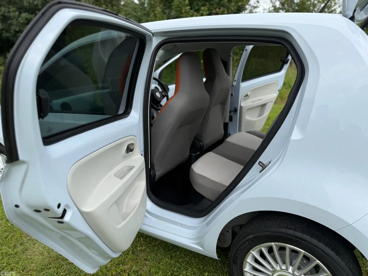 Volkswagen up! Hatchback, Petrol, 2013, Blue