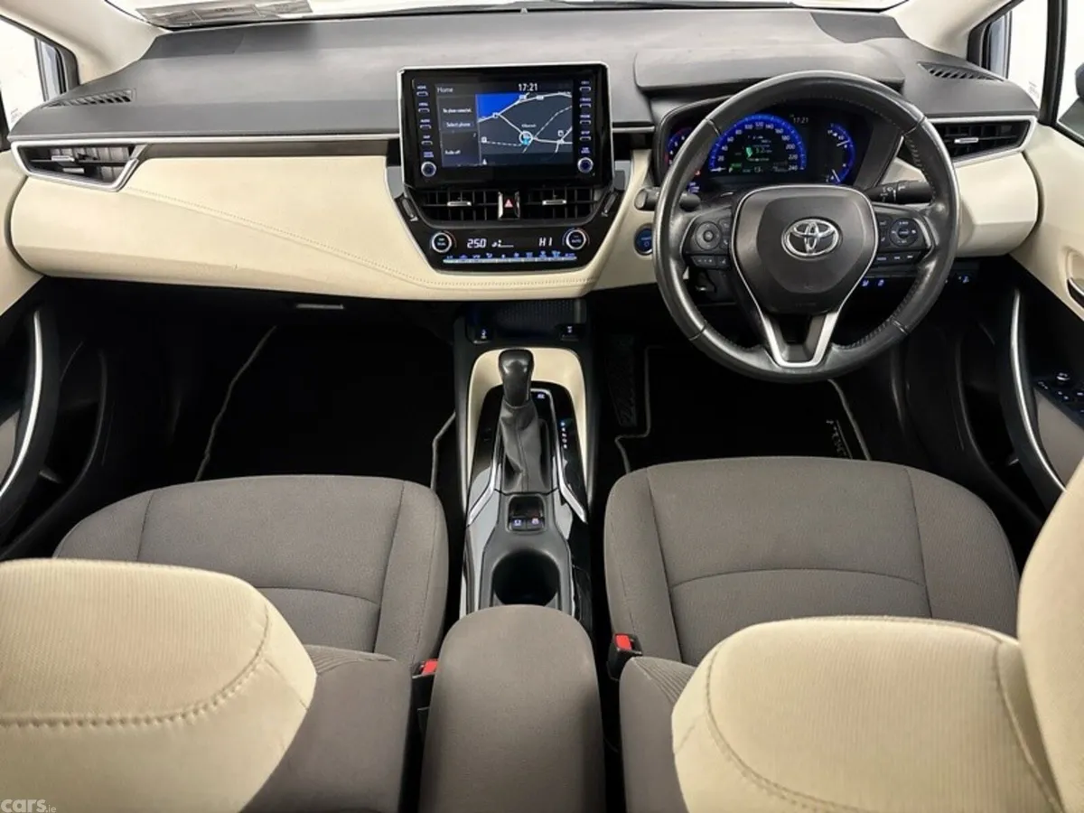 Toyota Corolla Saloon, Petrol Hybrid, 2021, Grey