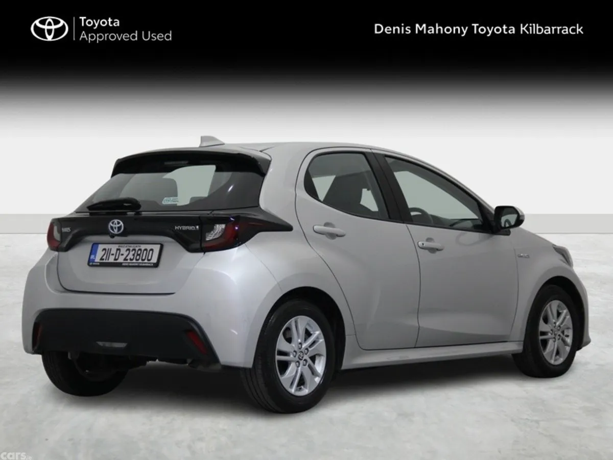 Toyota Yaris Hatchback, Petrol Hybrid, 2021, Silver